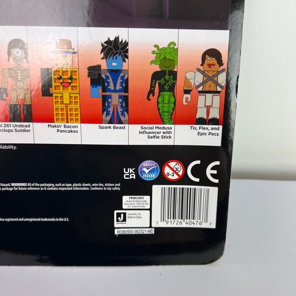 Roblox Avatar Shop Series Collection Lionize Me Action Figure with 12 Pieces New - Picture 11 of 16